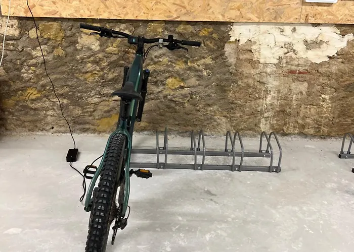 Le Loft Du Canal Du Midi&son Garage Vélos-capestang *